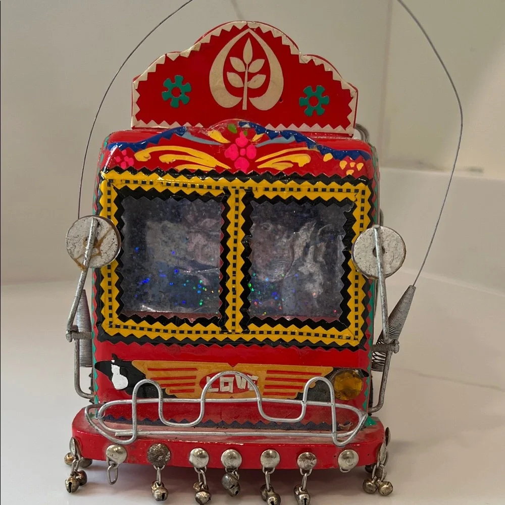 Hand-Painted wooden Decorative Pakistani Truck - Picture 3 of 9